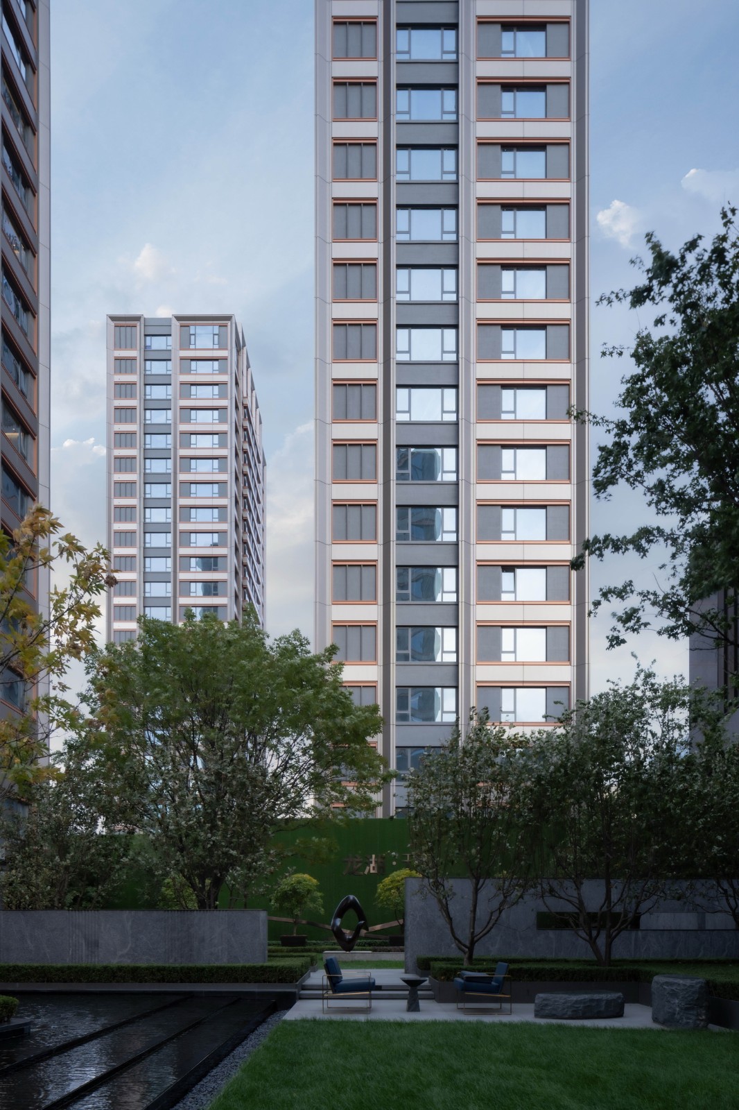 BIM建筑|奢居、从雅、极简 ： 沈阳龙湖 · 天奕 / 成执设计