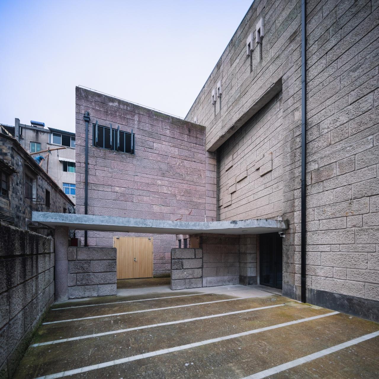 BIM建筑|新烟火主义：缙云老城溪滨南路有机更新 / I Studio言吾建筑