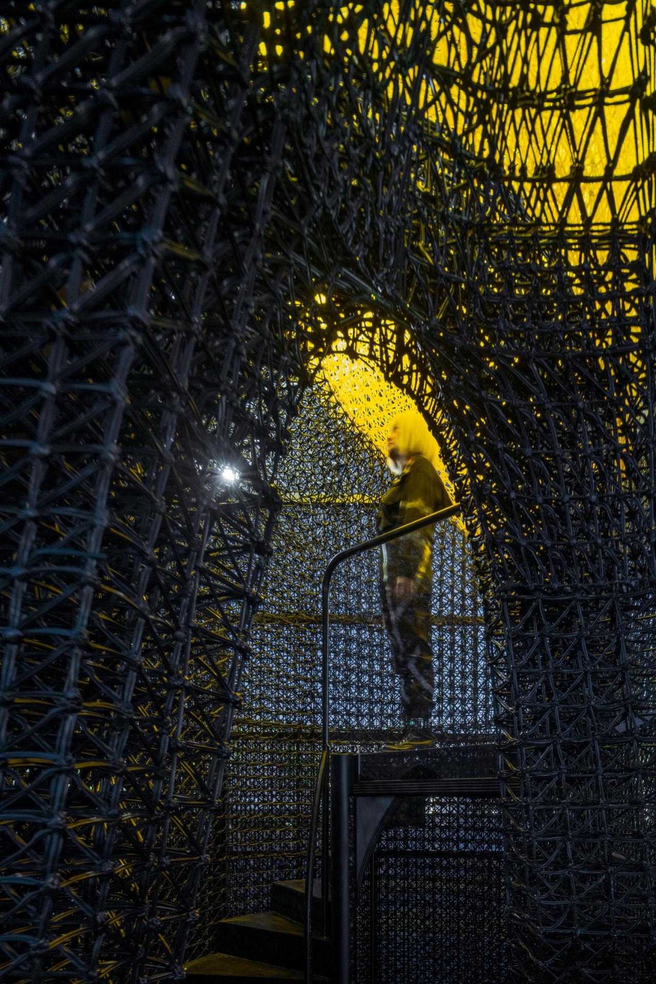 BIM建筑|魔幻现实主义的装置：降临 / Wutopia Lab