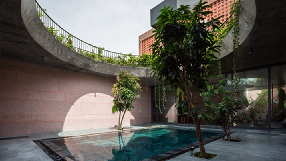 BIM建筑|23o5工作室在越南完成粉红房子