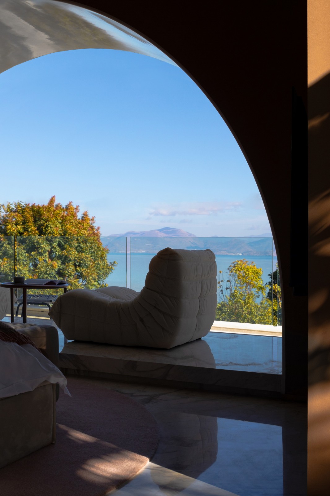 BIM建筑|《海的呼吸》大理青绿半山酒店改造设计 / 寻常设计