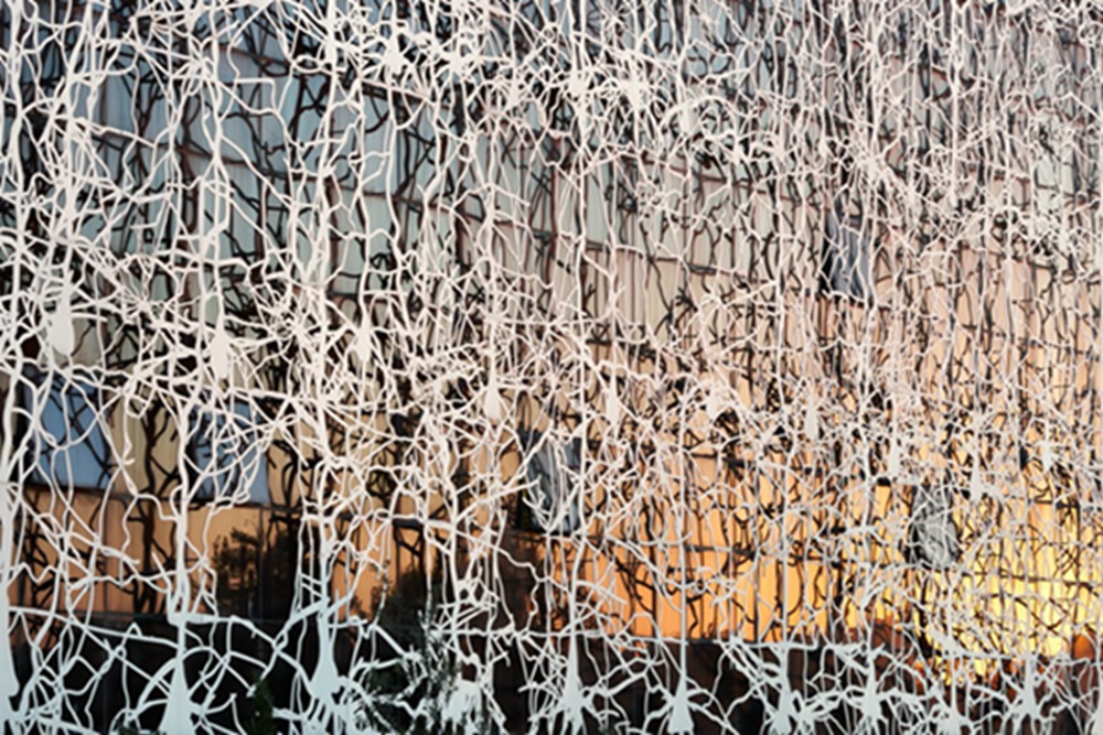 BIM建筑|福斯特在耶路撒冷大学实验室周围包裹铝屏幕