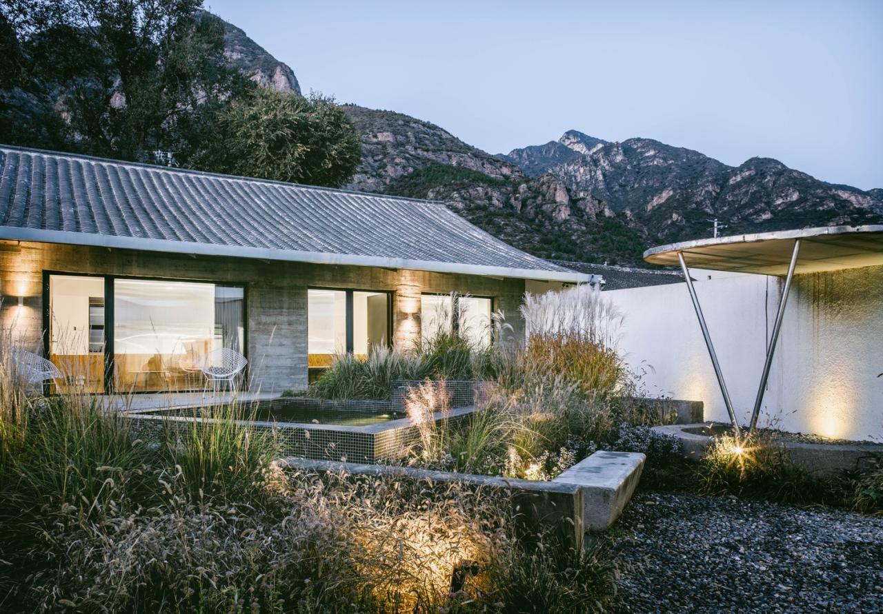 BIM建筑|孪生院子民宿 / 也似建筑