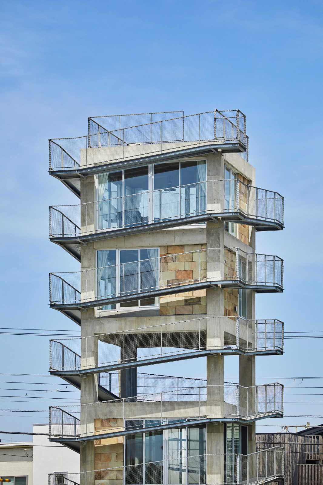 BIM建筑|坡道环绕建筑，鹄沼-Y之家/ KANIUE