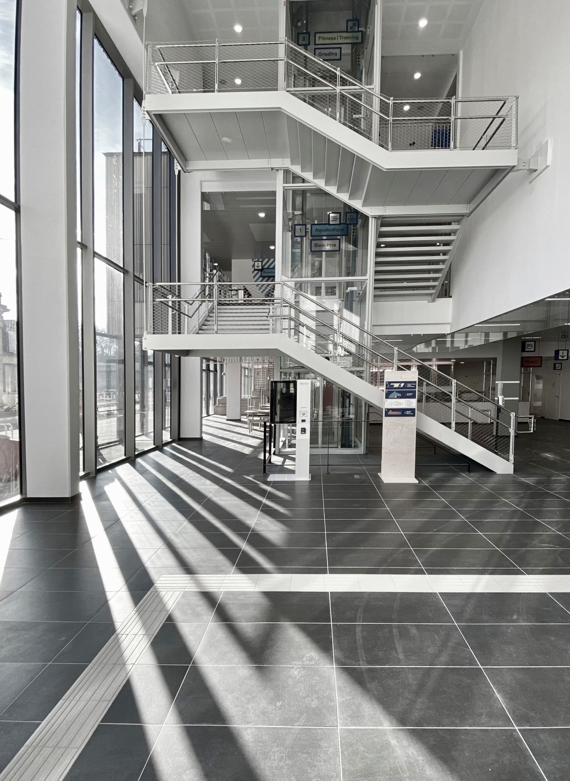 BIM建筑|波浪形屋面，UCPA大兰斯体育场 / Marc Mimram