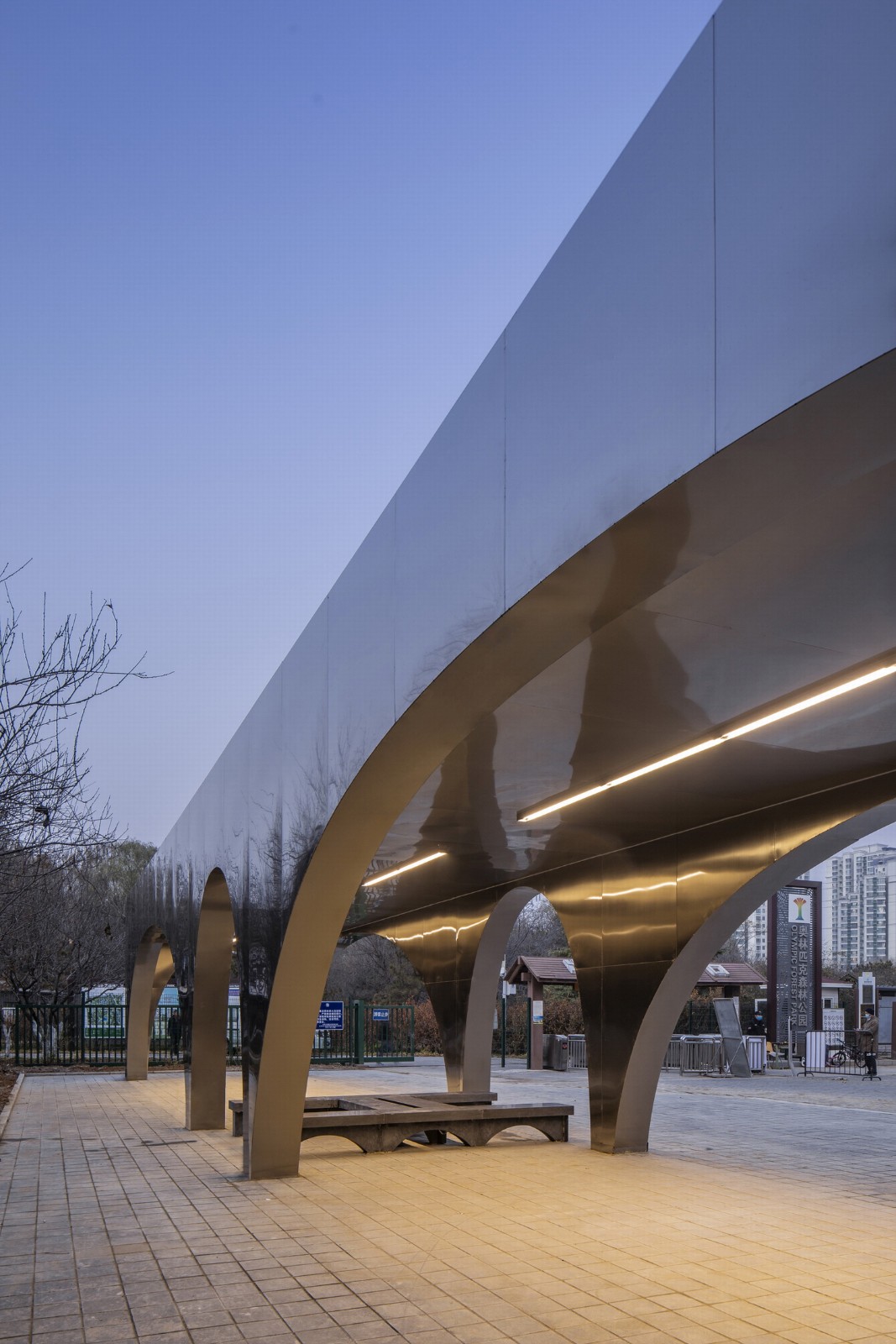 BIM建筑|北京奥林匹克森林公园跑者服务站 / TEMP建筑设计工作室