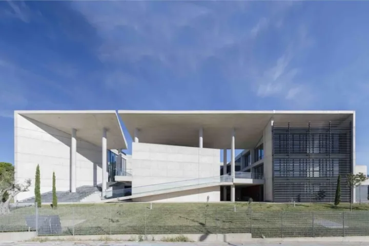 BIM建筑|希腊拉米亚市政供水办大楼 / VTria 建筑事务所