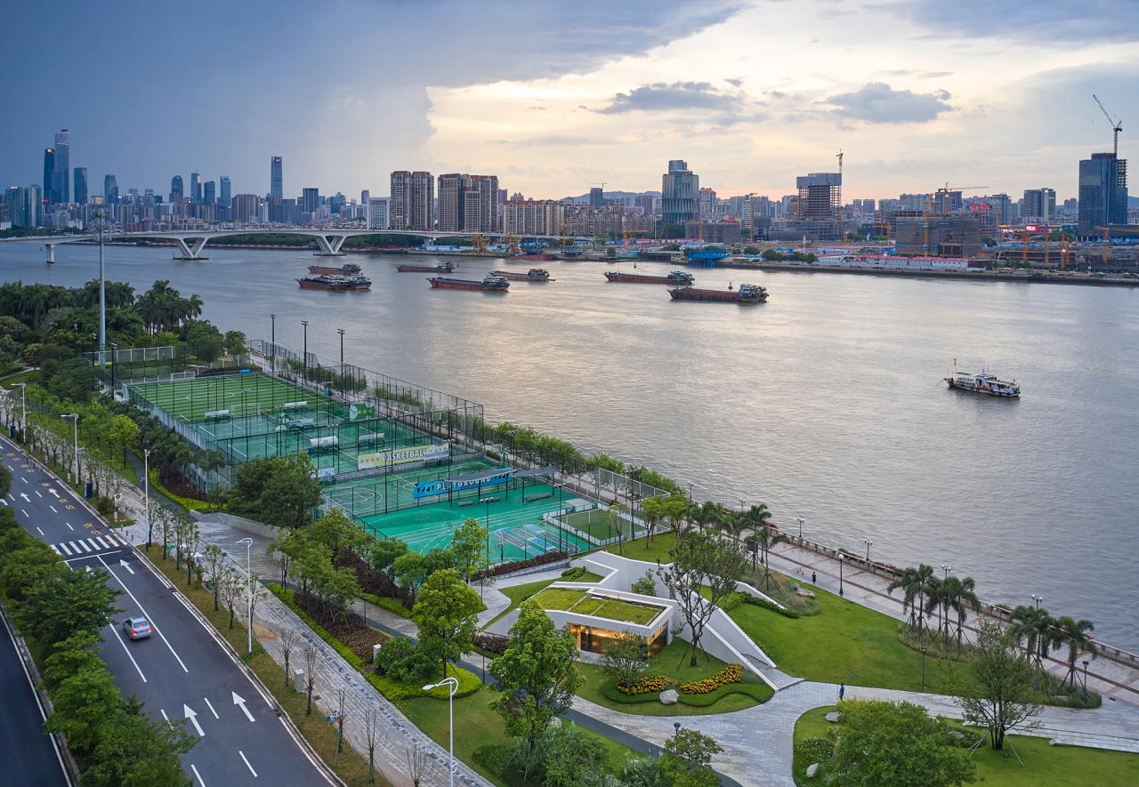 BIM建筑|沃土 | 琶洲保利体育公园服务中心 / 上海间筑设计