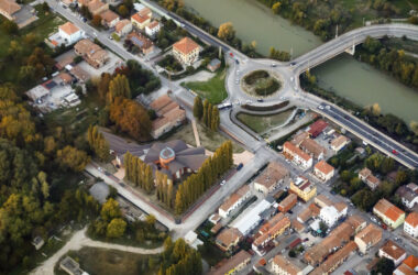 BIM建筑|悬挂式屋顶：教堂与教区综合体 / Miralles Tagliabue EMBT-BIM建筑网