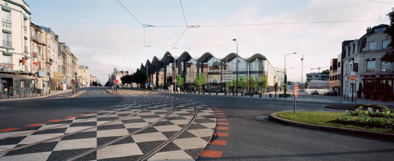 BIM建筑|波浪形屋面，UCPA大兰斯体育场 / Marc Mimram