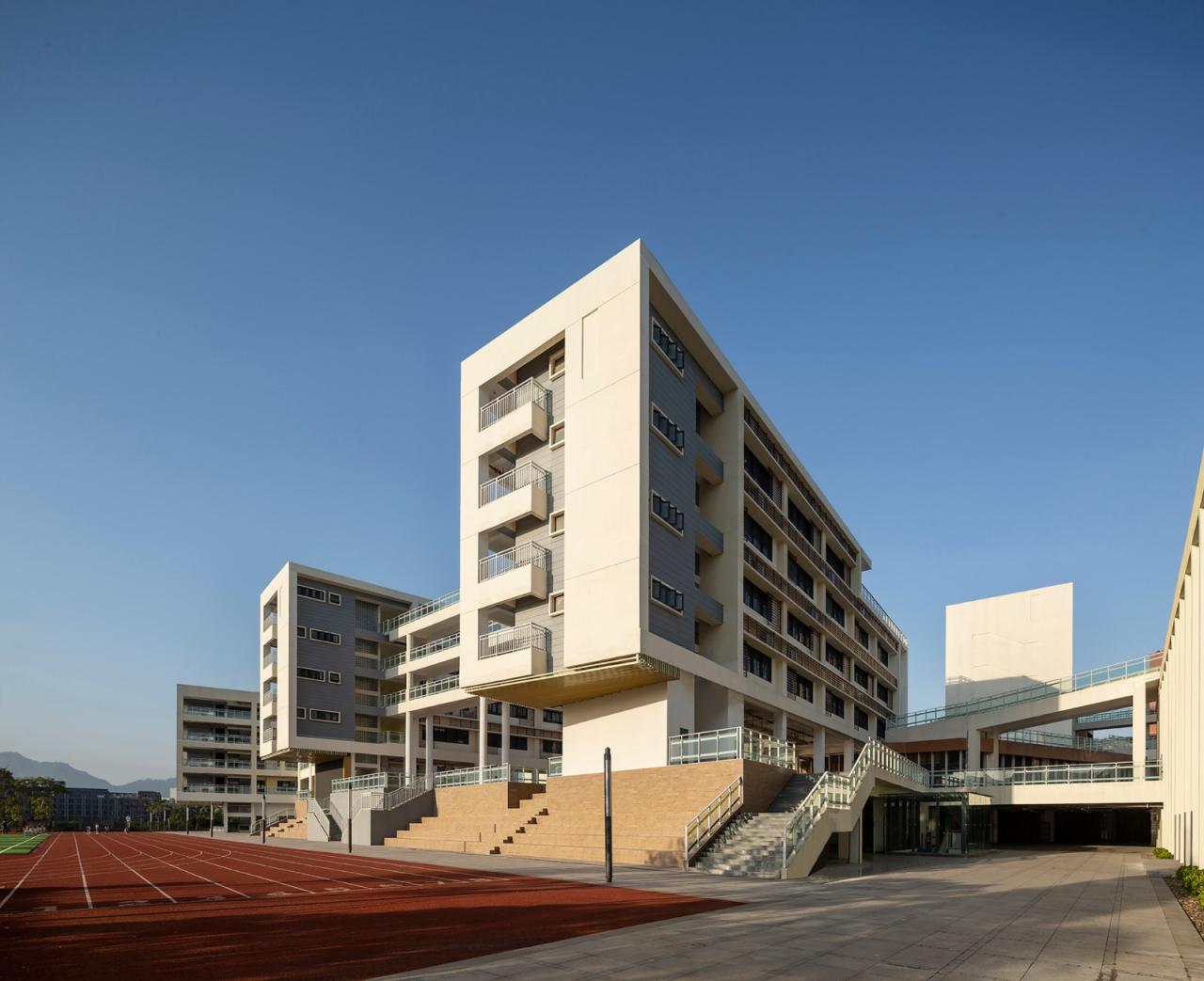 BIM建筑|深圳光明新区凤凰学校 / 深圳大学建筑设计研究院“钟中+钟波涛”工作室