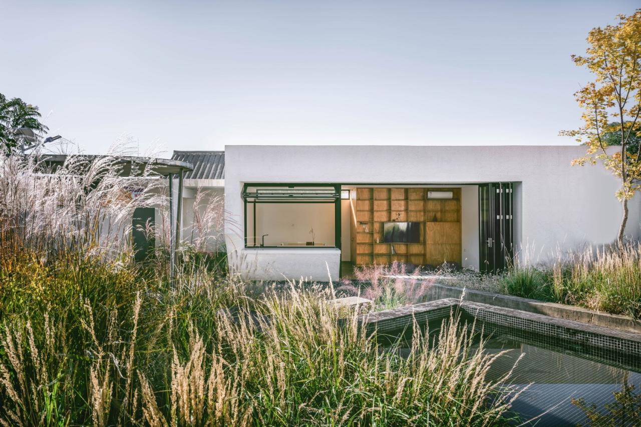 BIM建筑|孪生院子民宿 / 也似建筑