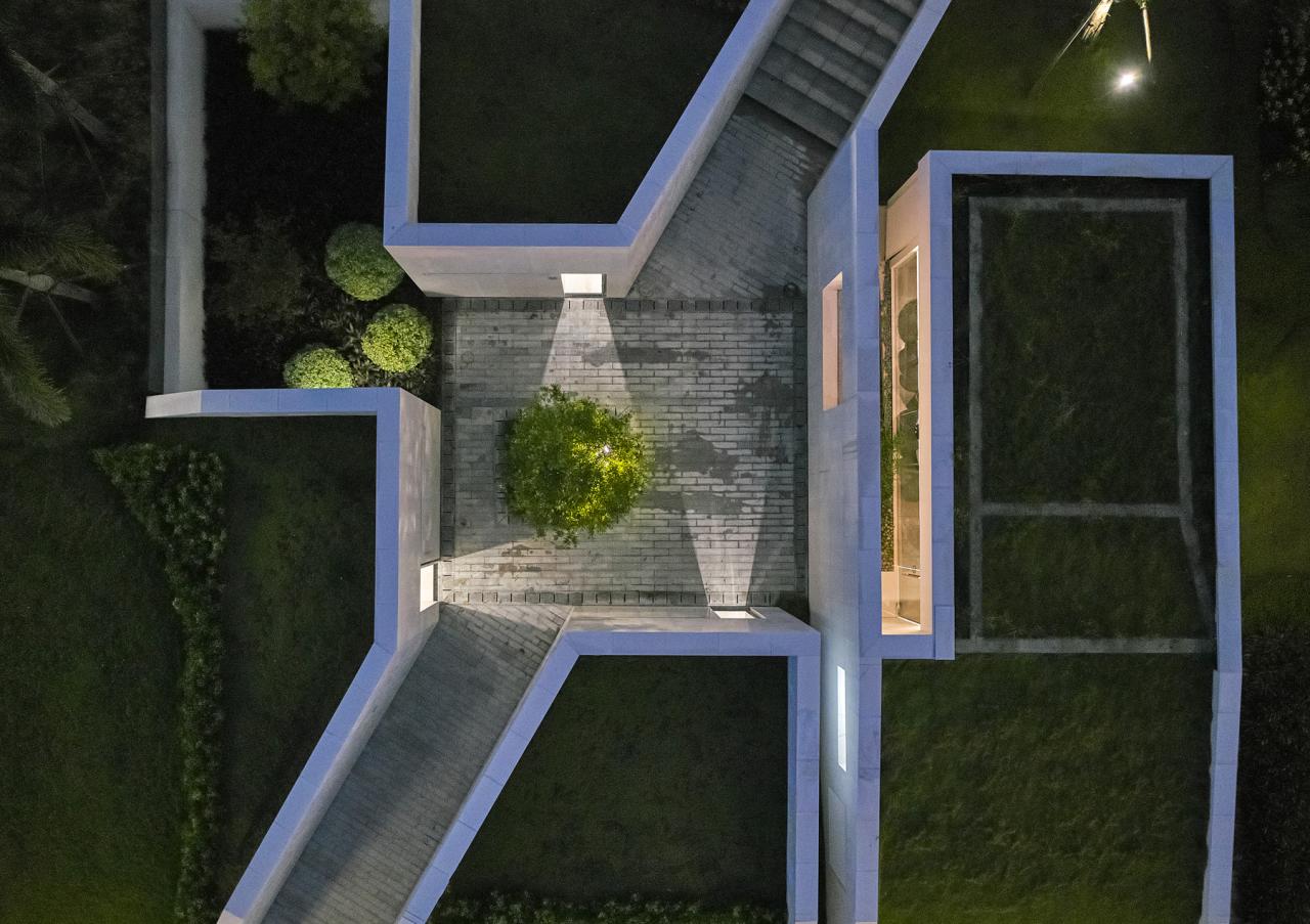 BIM建筑|沃土 | 琶洲保利体育公园服务中心 / 上海间筑设计