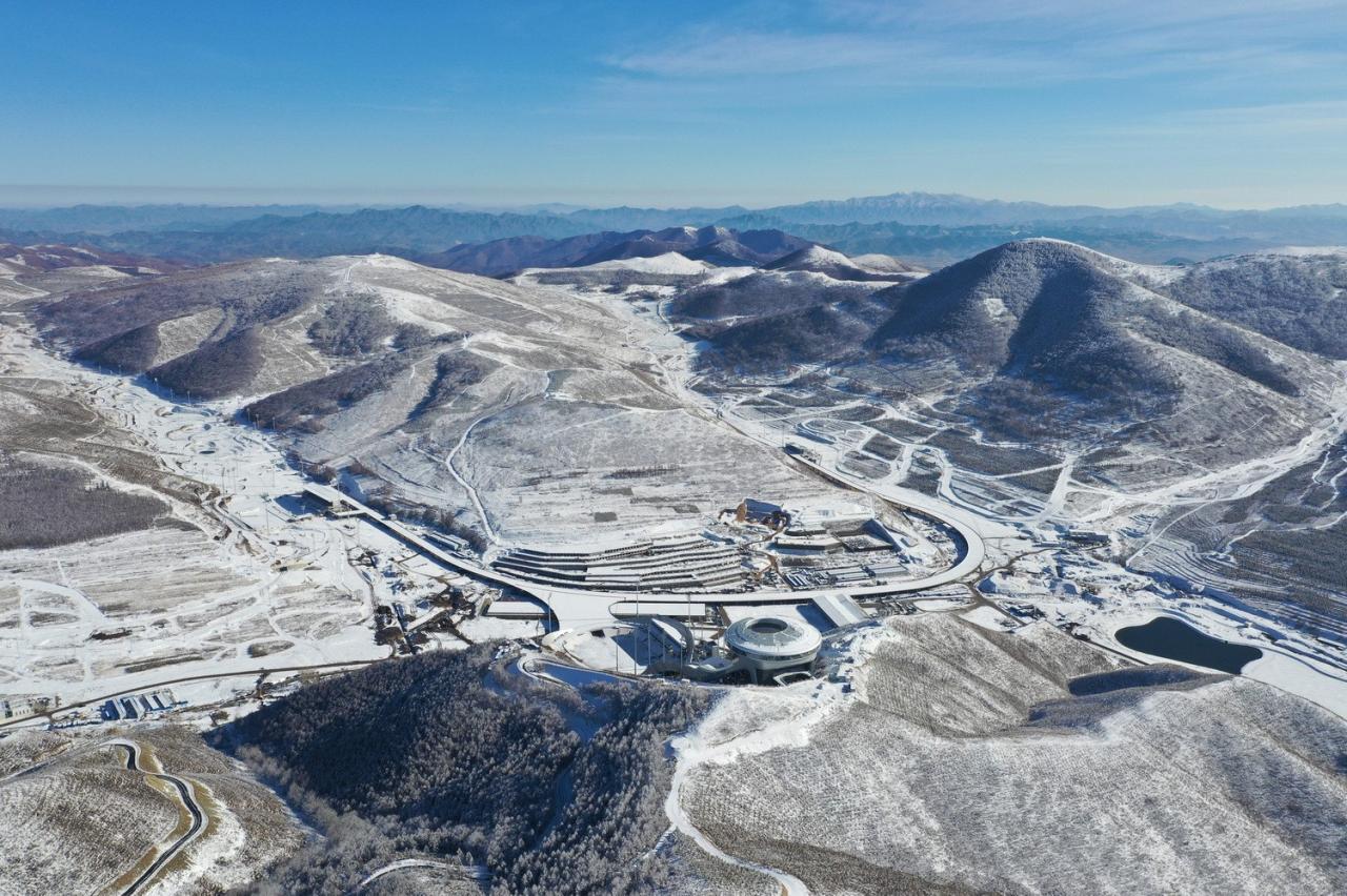 BIM建筑|国家跳台滑雪中心 / THAD 清华大学建筑设计研究院