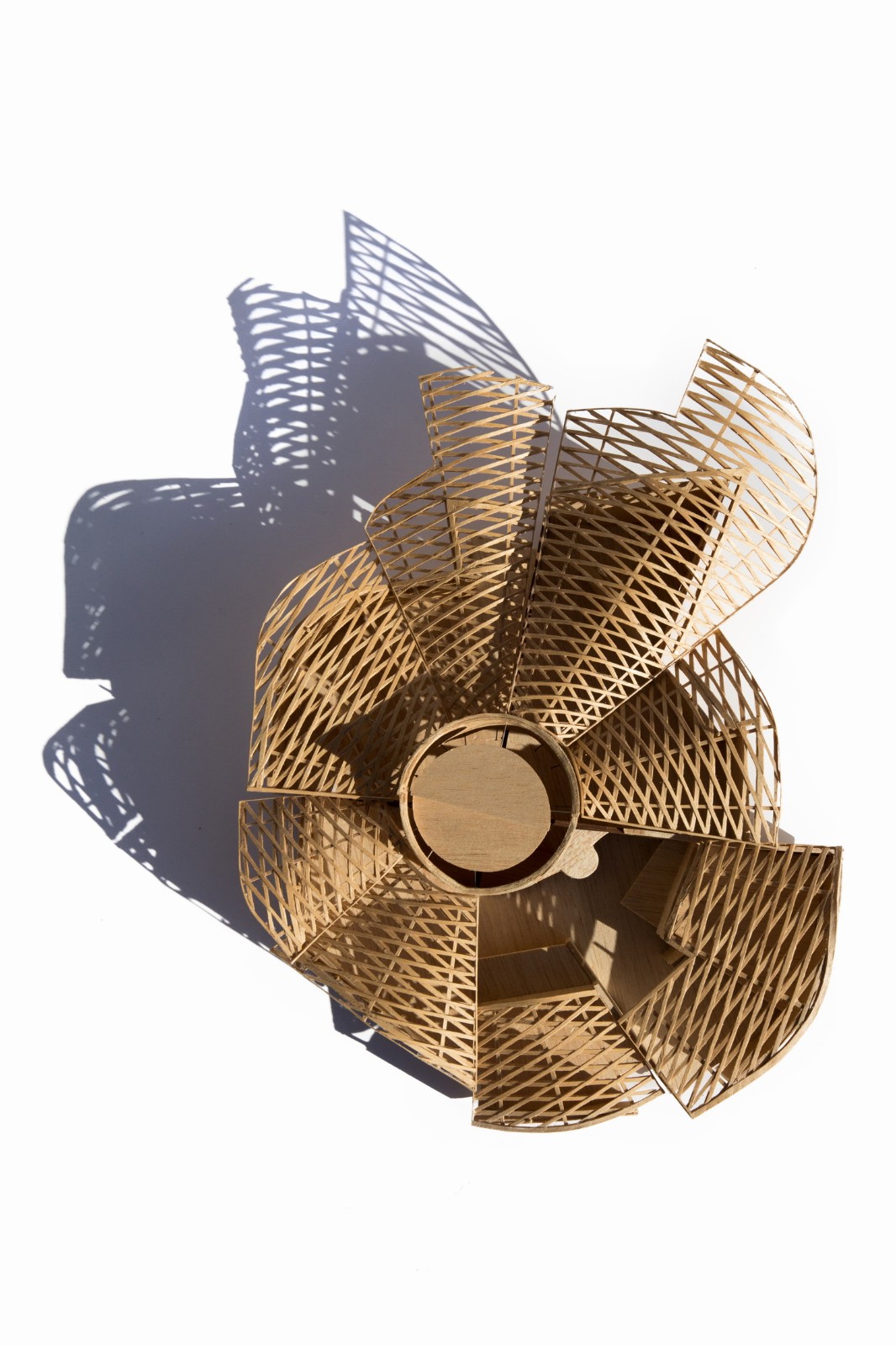 BIM建筑|悬挂式屋顶：教堂与教区综合体 / Miralles Tagliabue EMBT