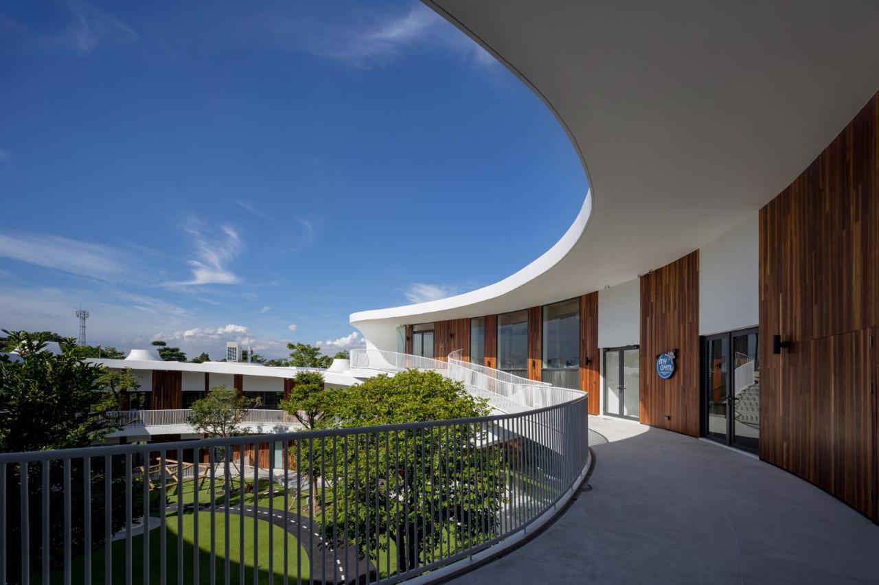 BIM建筑|泰国曼谷充满童趣的幼儿园空间 / Plan Architect