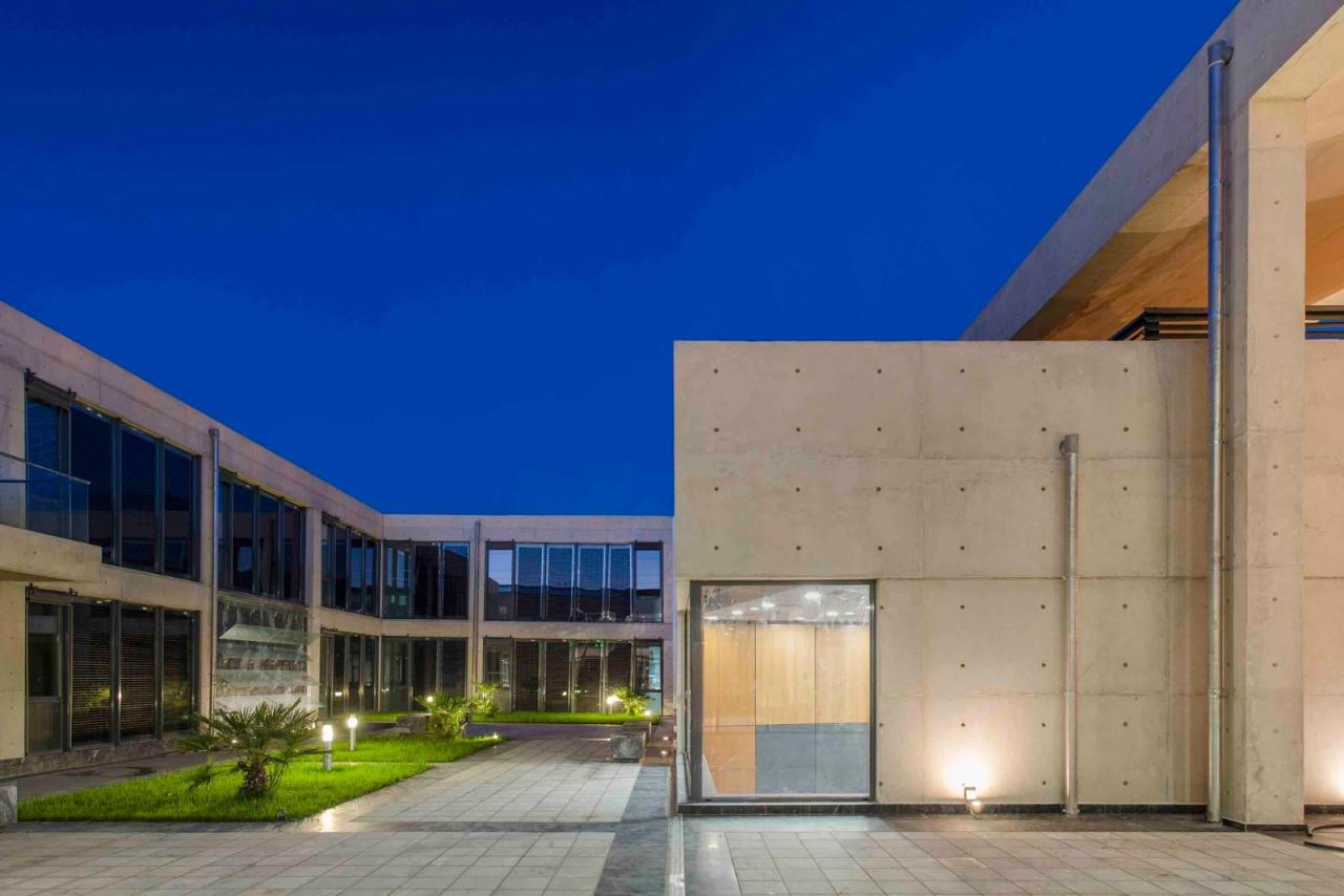 BIM建筑|希腊拉米亚市政供水办大楼 / VTria 建筑事务所