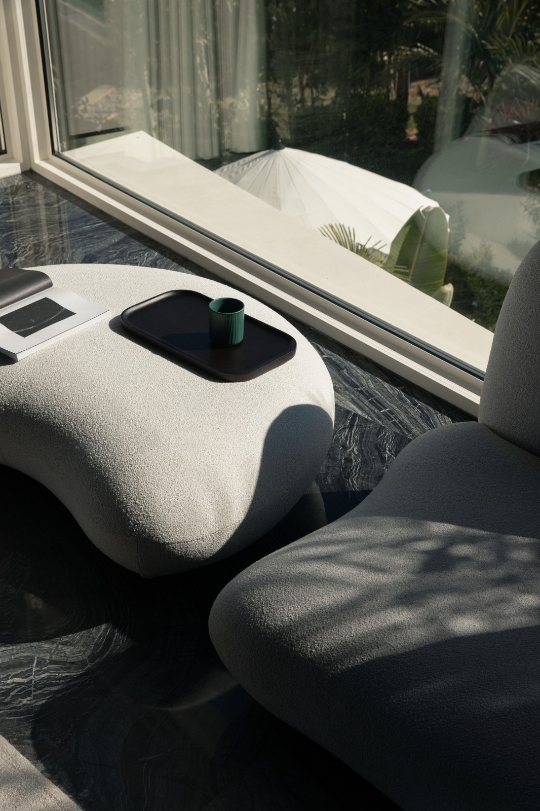 BIM建筑|《海的呼吸》大理青绿半山酒店改造设计 / 寻常设计