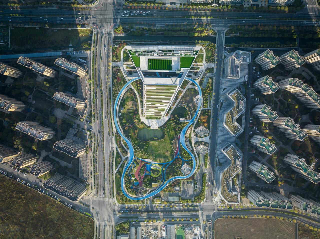 BIM建筑|踏着云朵去奔跑：杭州李宁体育园一期项目 / 柏涛建筑