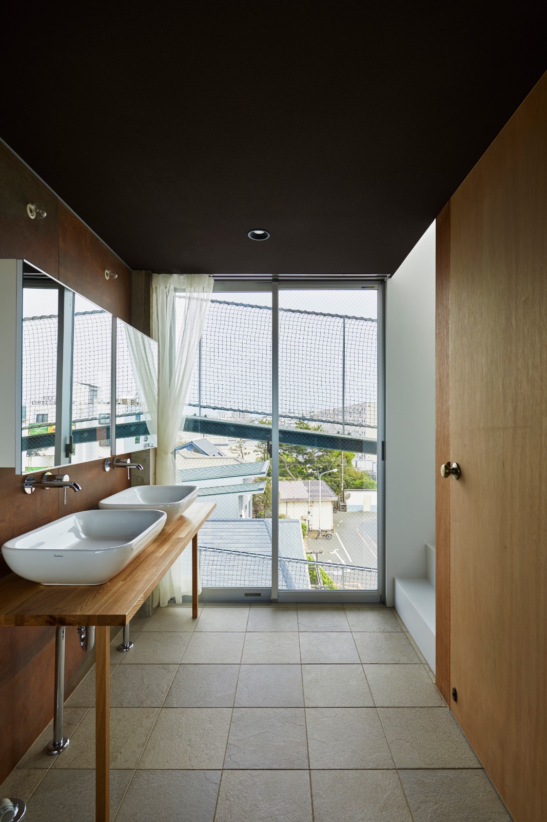 BIM建筑|坡道环绕建筑，鹄沼-Y之家/ KANIUE