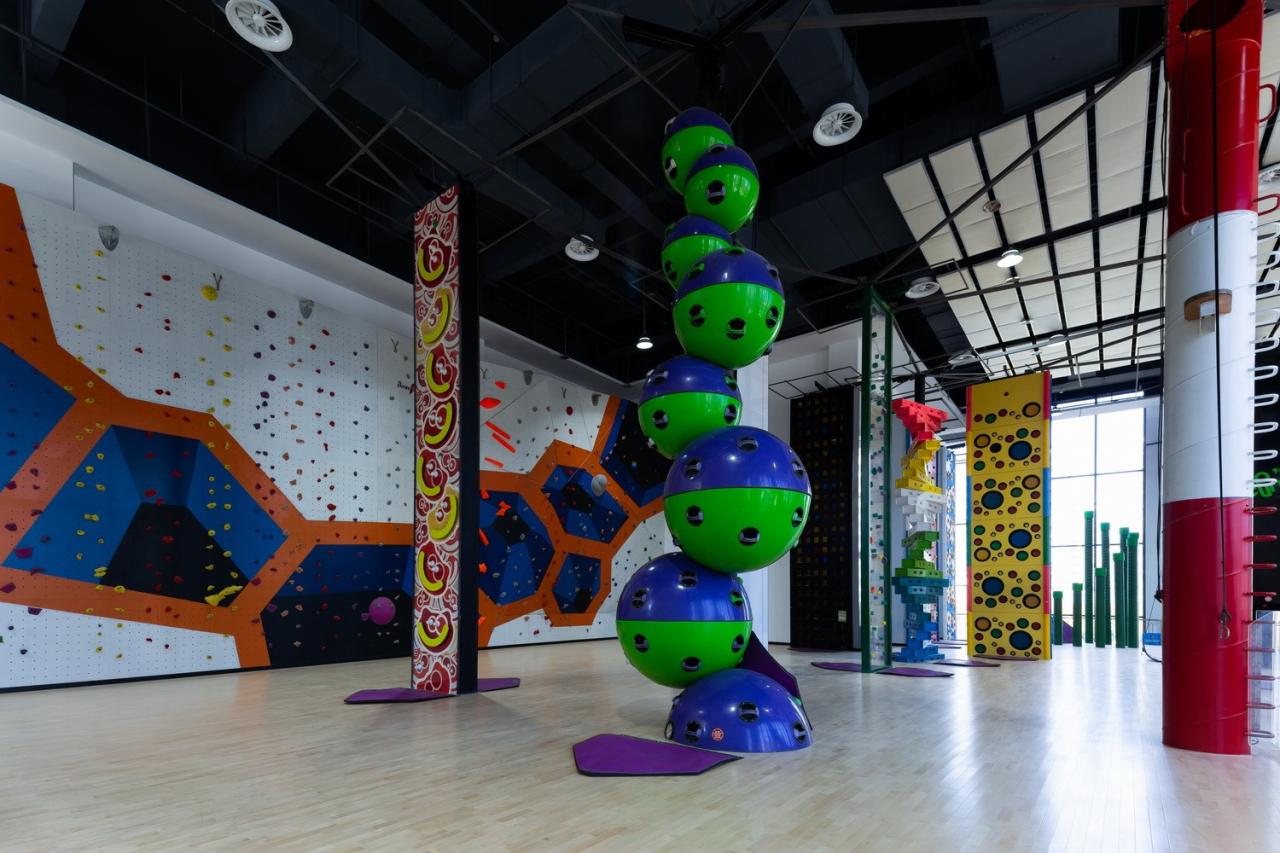 BIM建筑|踏着云朵去奔跑：杭州李宁体育园一期项目 / 柏涛建筑