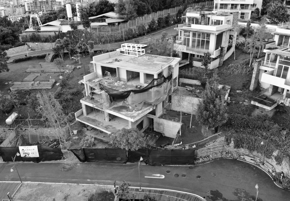 BIM建筑|《海的呼吸》大理青绿半山酒店改造设计 / 寻常设计