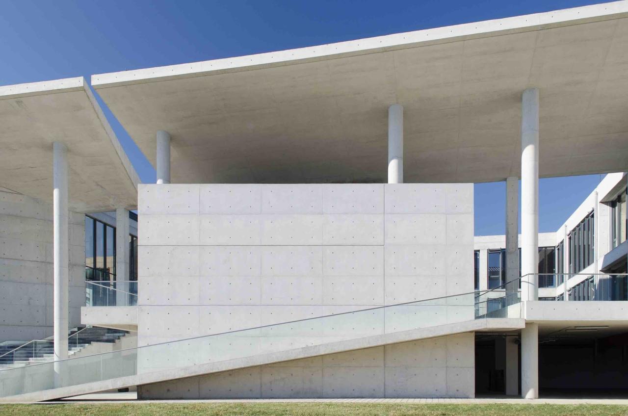 BIM建筑|希腊拉米亚市政供水办大楼 / VTria 建筑事务所