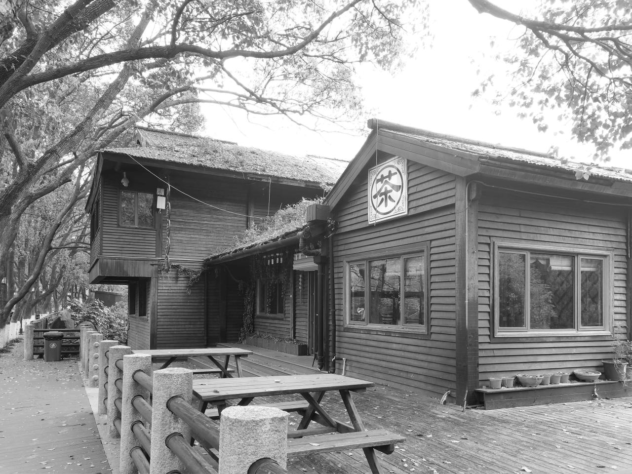 BIM建筑|白马涧龙池景区休闲餐吧 / 平介设计