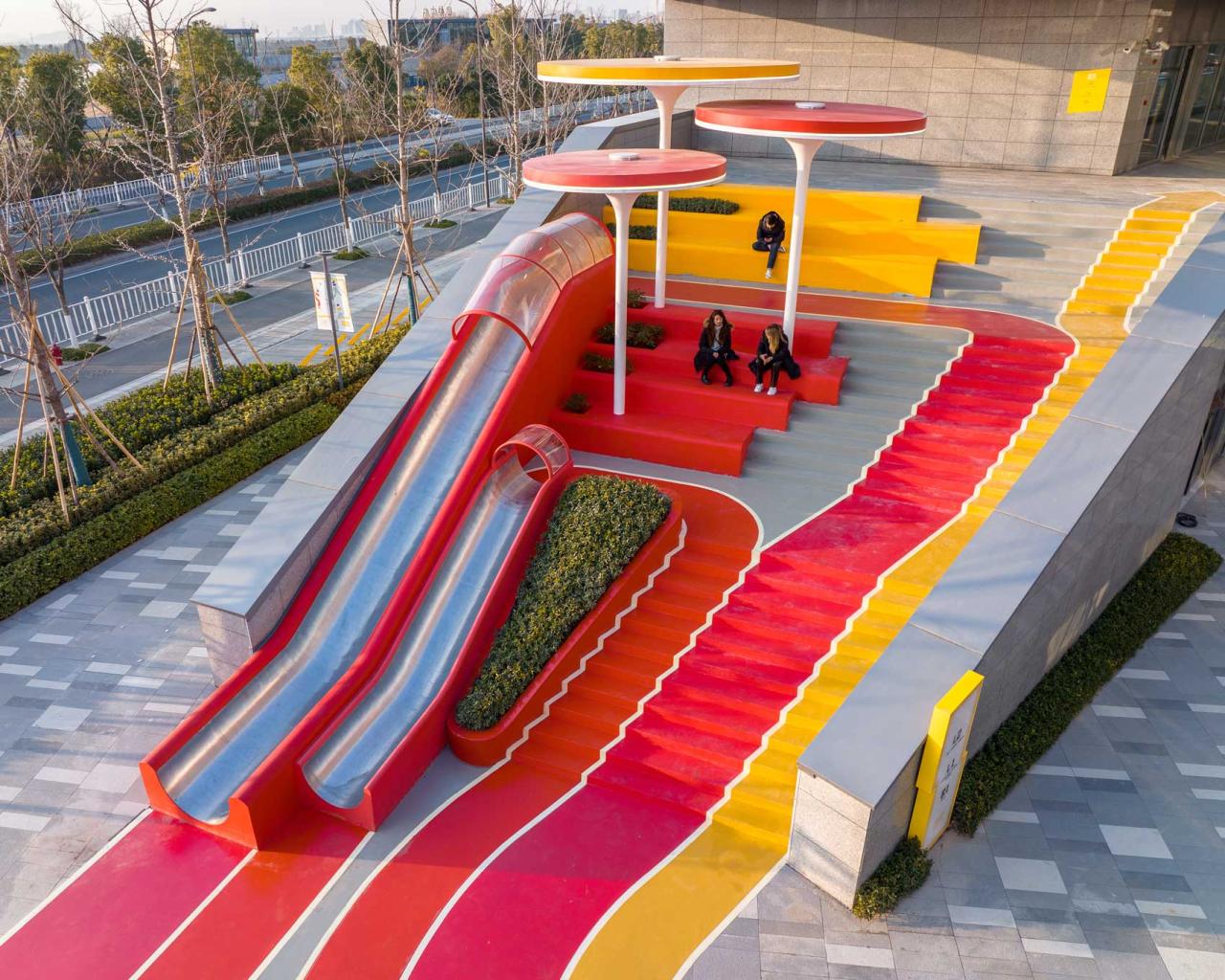 BIM建筑|奔流的熔岩 / 佰筑建筑设计