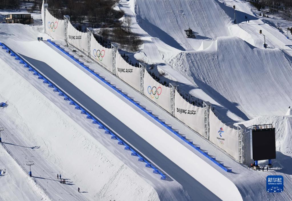 BIM建筑|踏着云朵去奔跑：杭州李宁体育园一期项目 / 柏涛建筑
