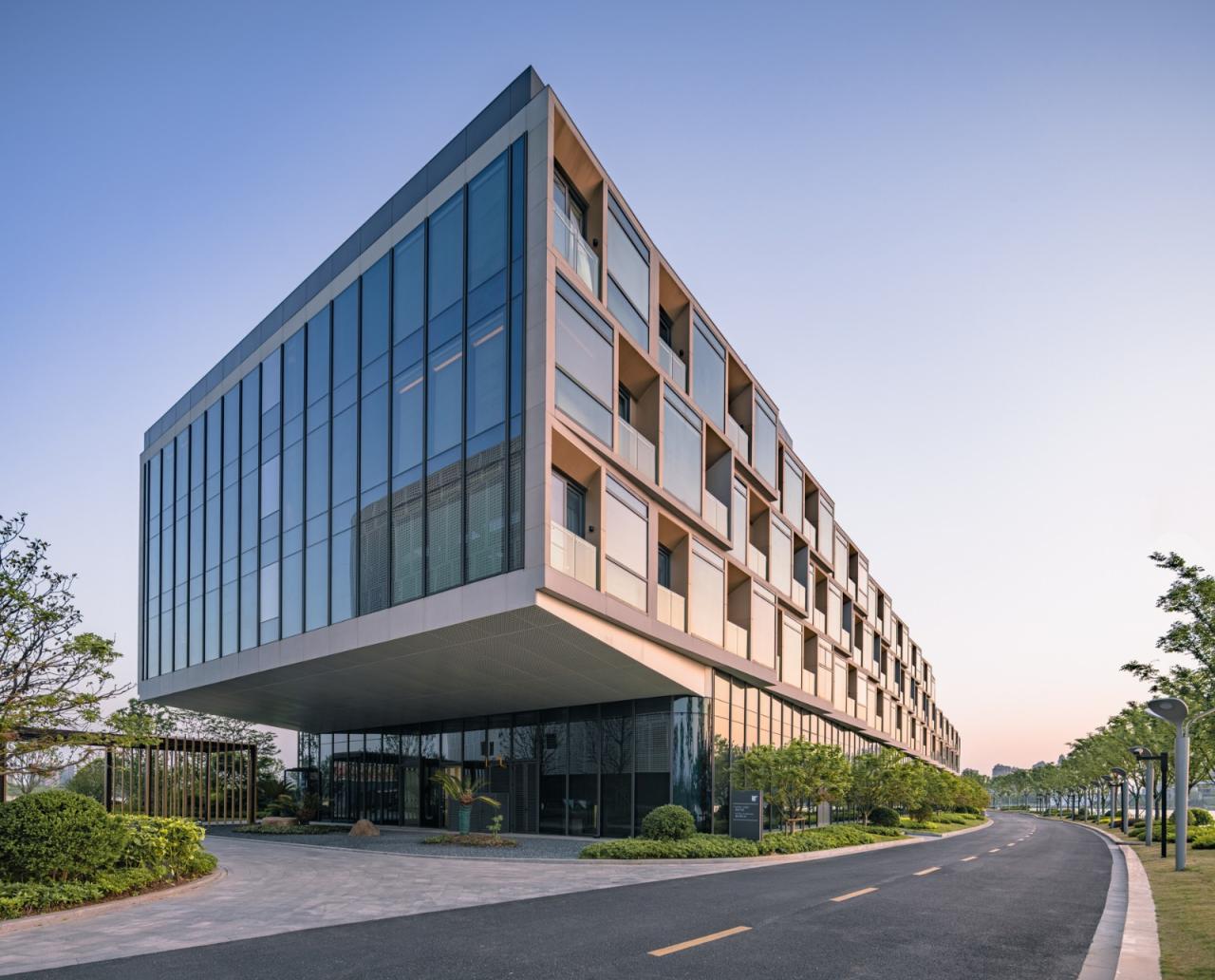 BIM建筑|上海东方美谷JW万豪酒店 / Gensler