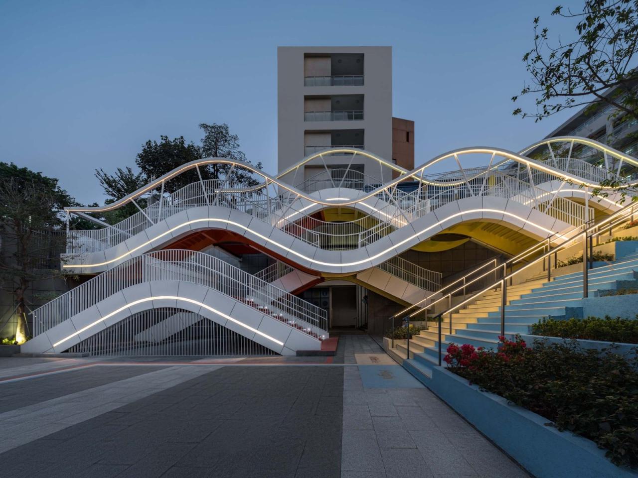 BIM建筑|深圳市光明区凤凰学校空间改造 / 深圳市同济人建筑设计