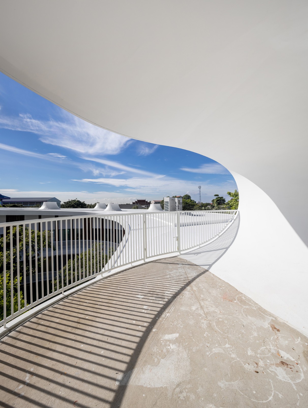 BIM建筑|泰国曼谷充满童趣的幼儿园空间 / Plan Architect