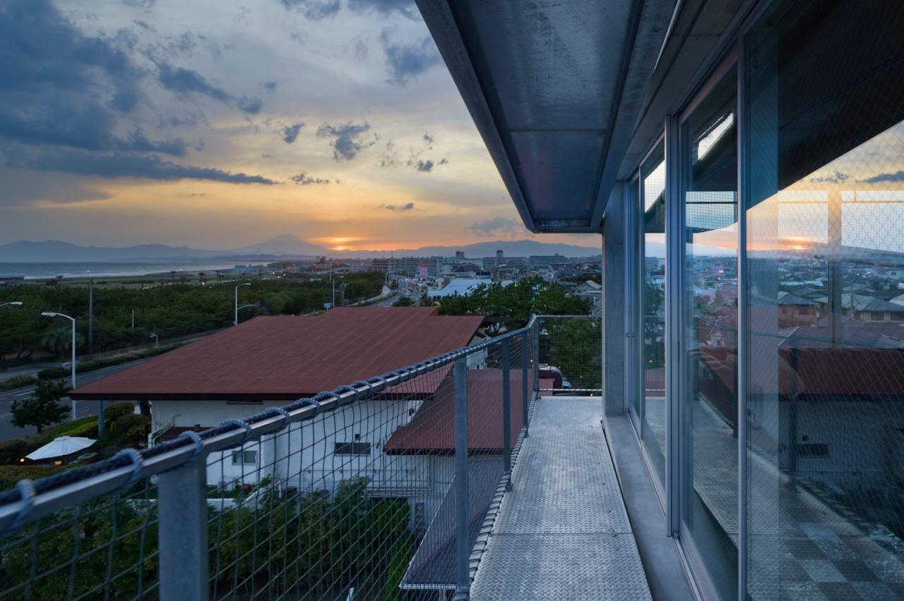 BIM建筑|坡道环绕建筑，鹄沼-Y之家/ KANIUE