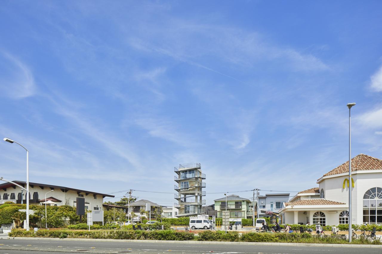 BIM建筑|坡道环绕建筑，鹄沼-Y之家/ KANIUE