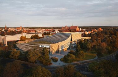 BIM建筑|陶片层层，‘欧洲电影中心CAMERIMAGE’竞赛方案 / 隈研吾事务所-BIM建筑网