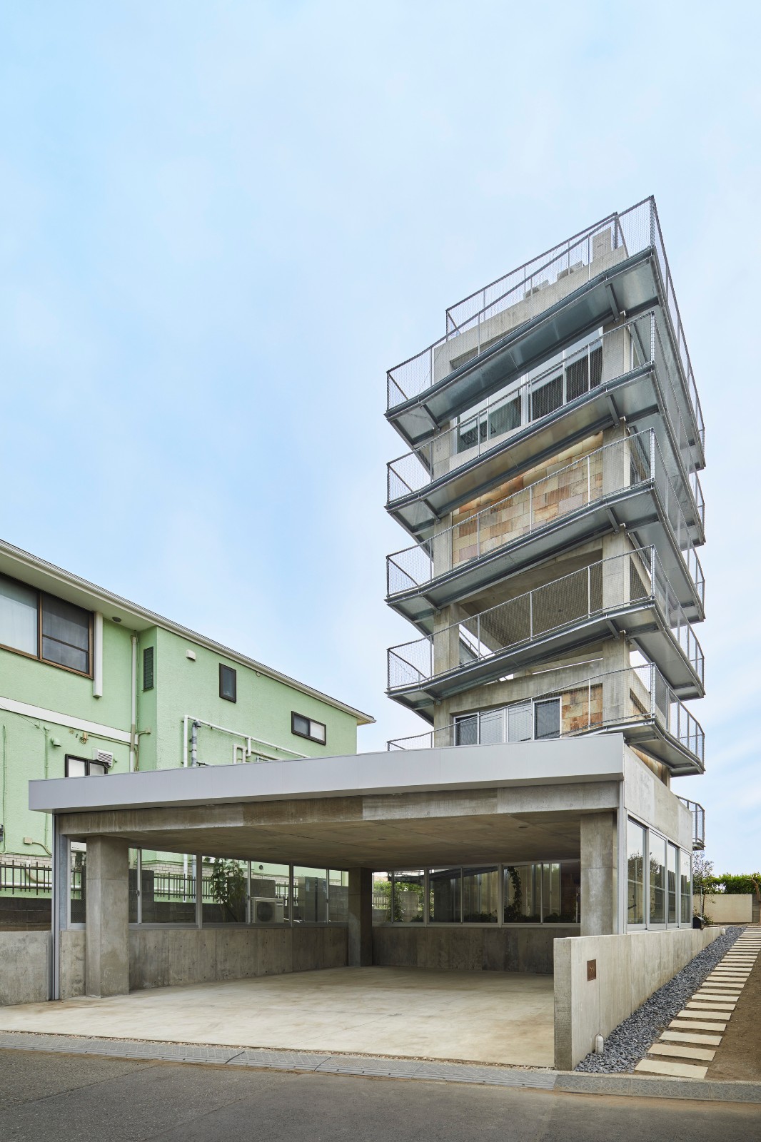 BIM建筑|坡道环绕建筑，鹄沼-Y之家/ KANIUE