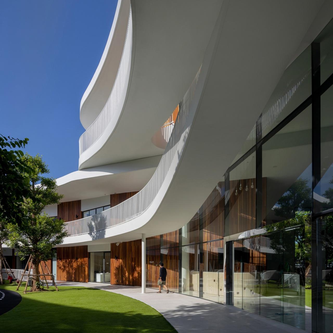 BIM建筑|泰国曼谷充满童趣的幼儿园空间 / Plan Architect