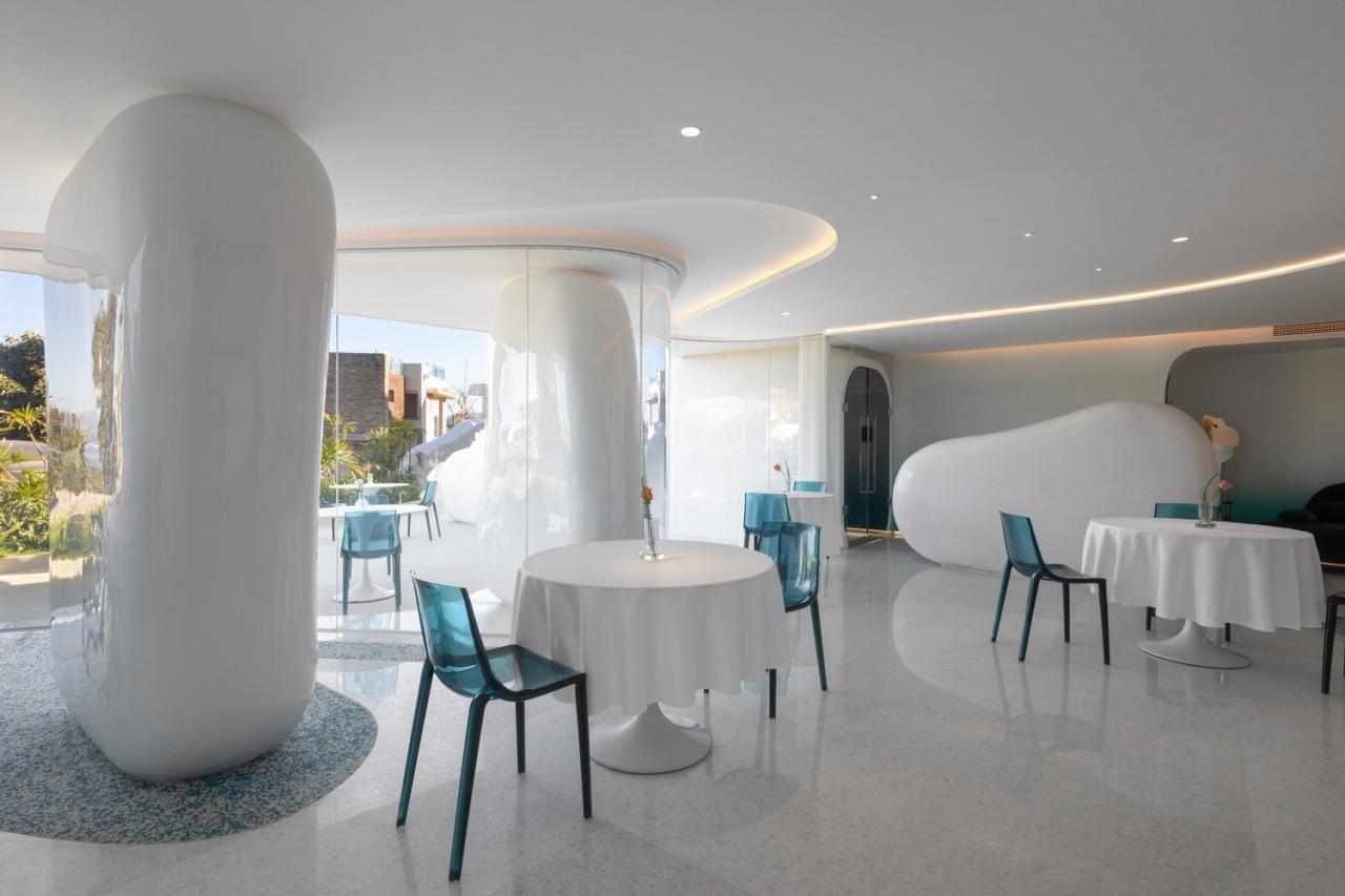 BIM建筑|《海的呼吸》大理青绿半山酒店改造设计 / 寻常设计