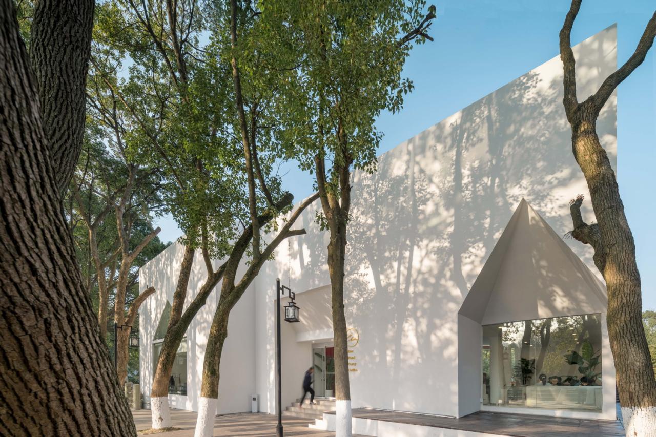 BIM建筑|白马涧龙池景区休闲餐吧 / 平介设计