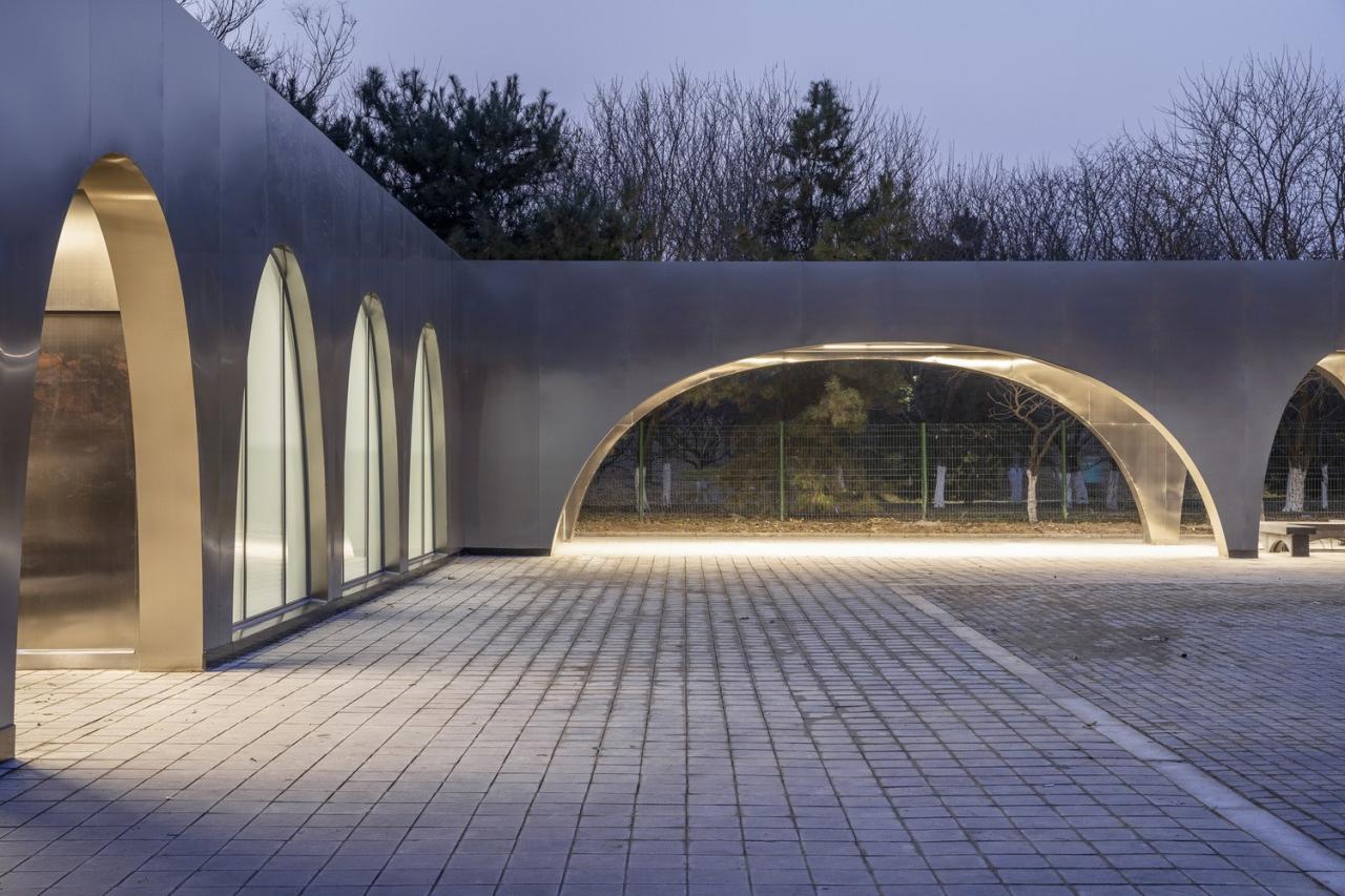 BIM建筑|北京奥林匹克森林公园跑者服务站 / TEMP建筑设计工作室