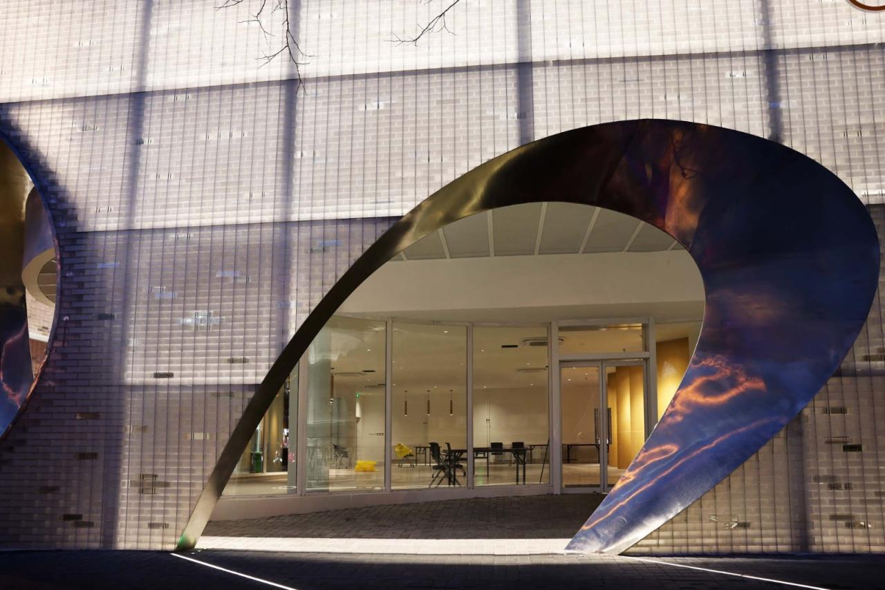 BIM建筑|冰晶盒子，亚运村街道办事处改造 / 中国建筑设计研究院