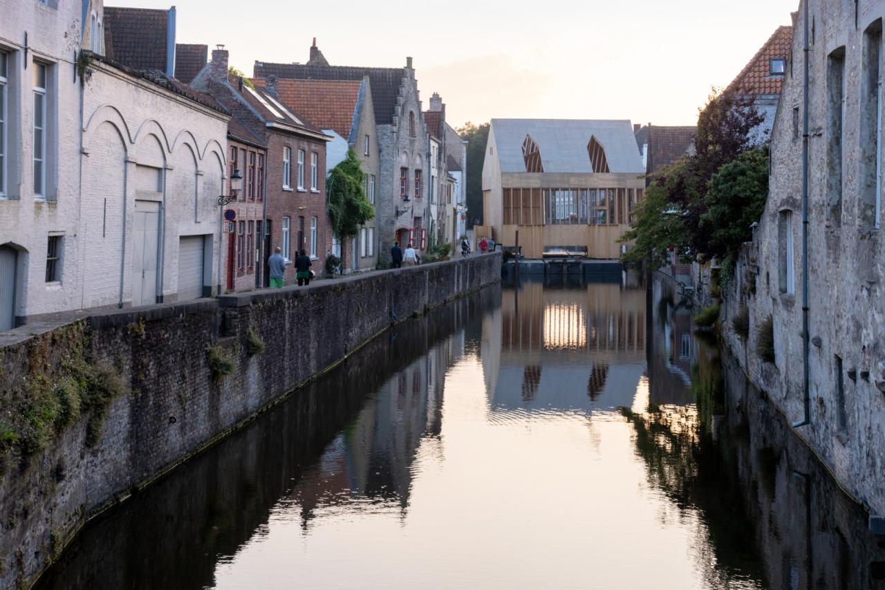 BIM建筑|布鲁日双联画展亭 / PARA