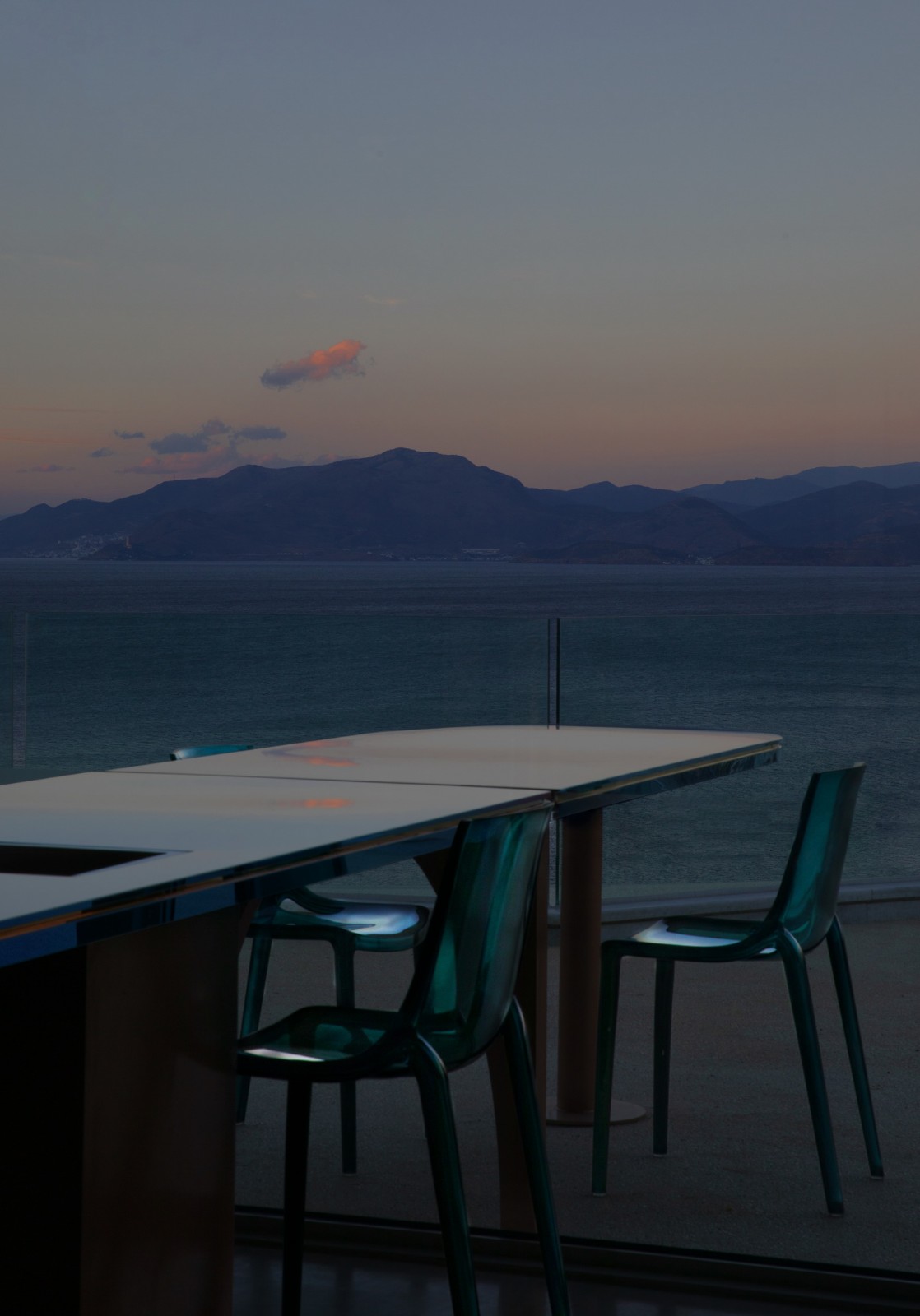 BIM建筑|《海的呼吸》大理青绿半山酒店改造设计 / 寻常设计