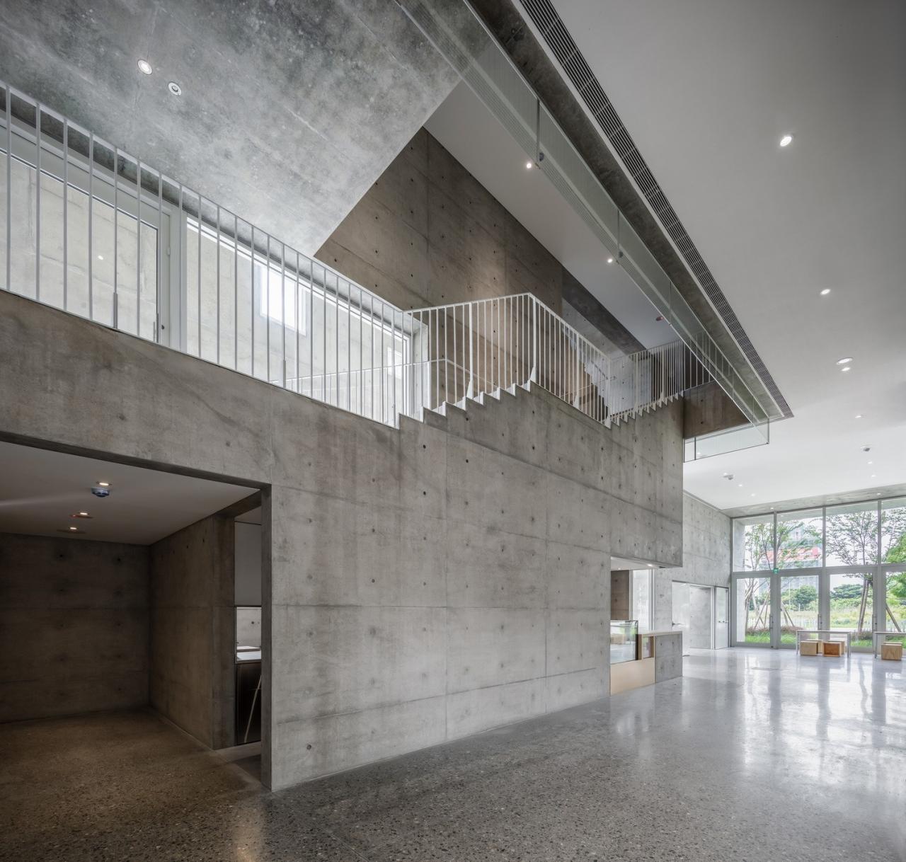 BIM建筑|垂直教堂，淡江教堂 / Behet Bondzio Lin Architekten