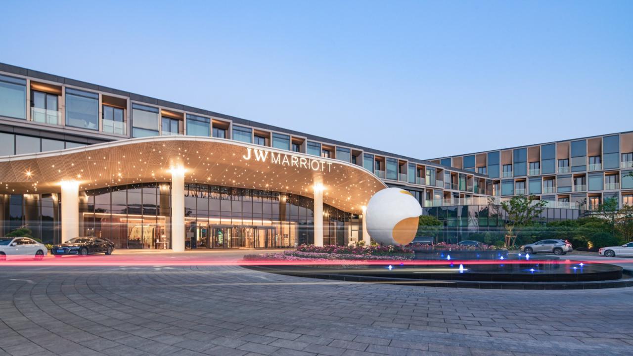 BIM建筑|上海东方美谷JW万豪酒店 / Gensler