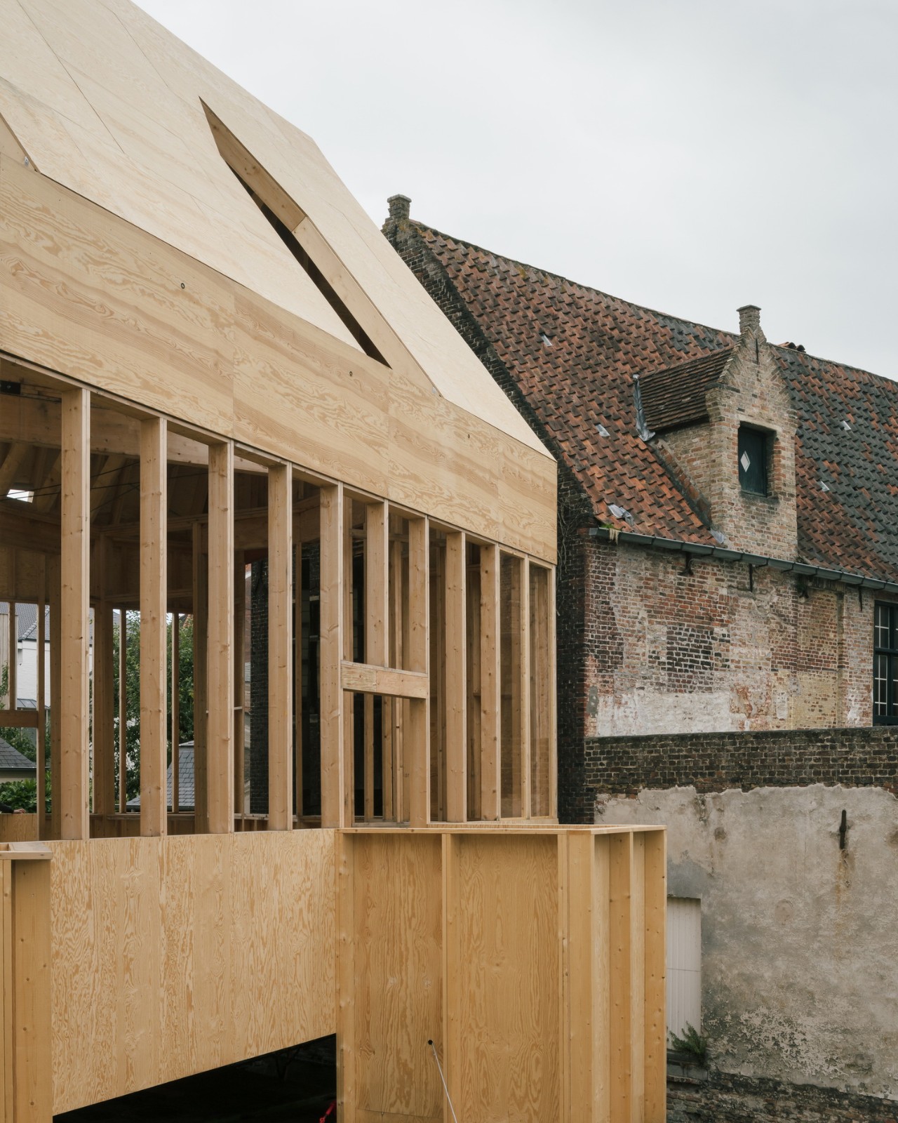 BIM建筑|布鲁日双联画展亭 / PARA