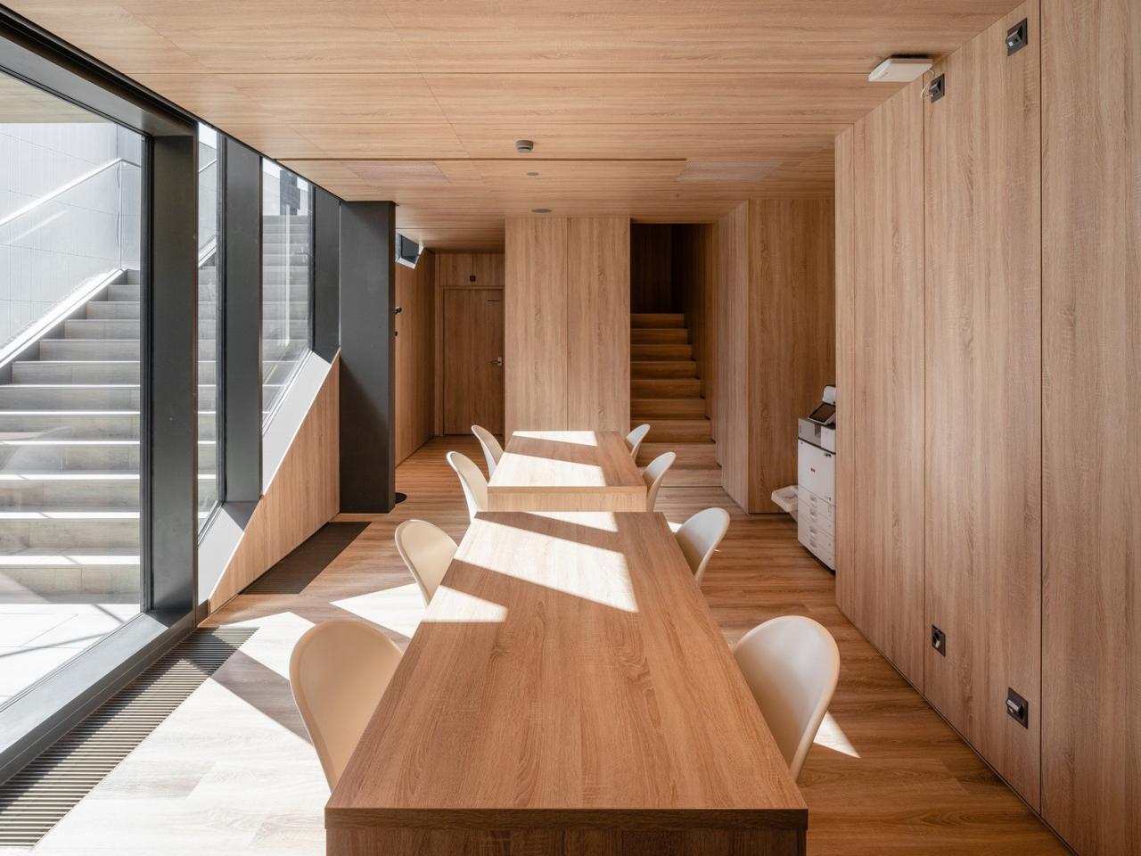 BIM建筑|莫里永学生宿舍 / 隈研吾建筑都市设计事务所 + CCHE