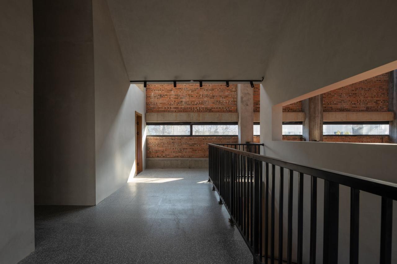 BIM建筑|龙游溪口镇乡村未来社区多功能体育馆+陶瓷专家工作站改造 / 上海严旸建筑设计工作室