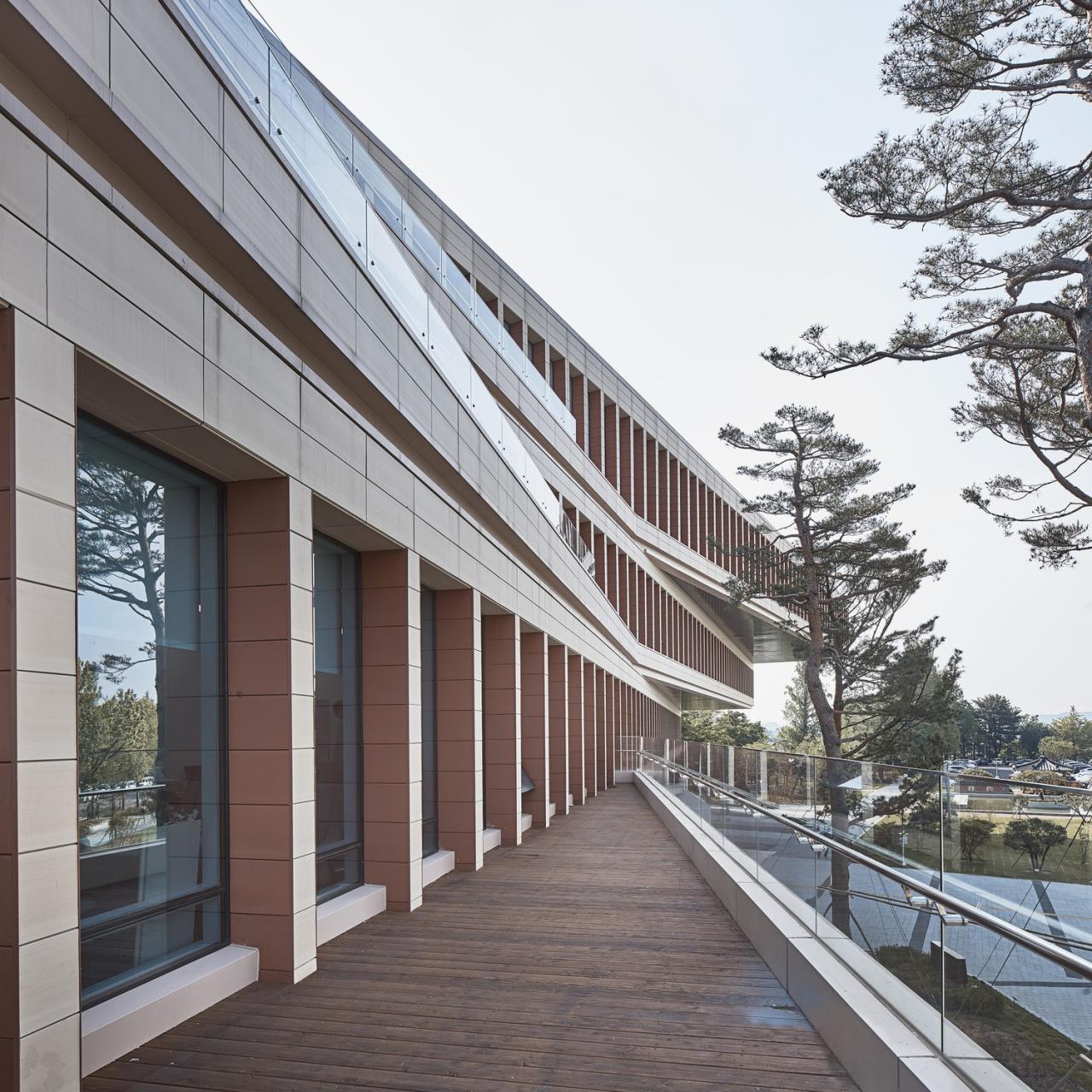 BIM建筑|国会通信大楼 / HAEAHN Architecture